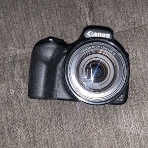 Canon Powershot 540hs Camera